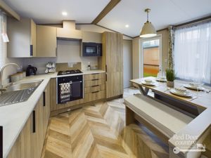 Kitchen- click for photo gallery